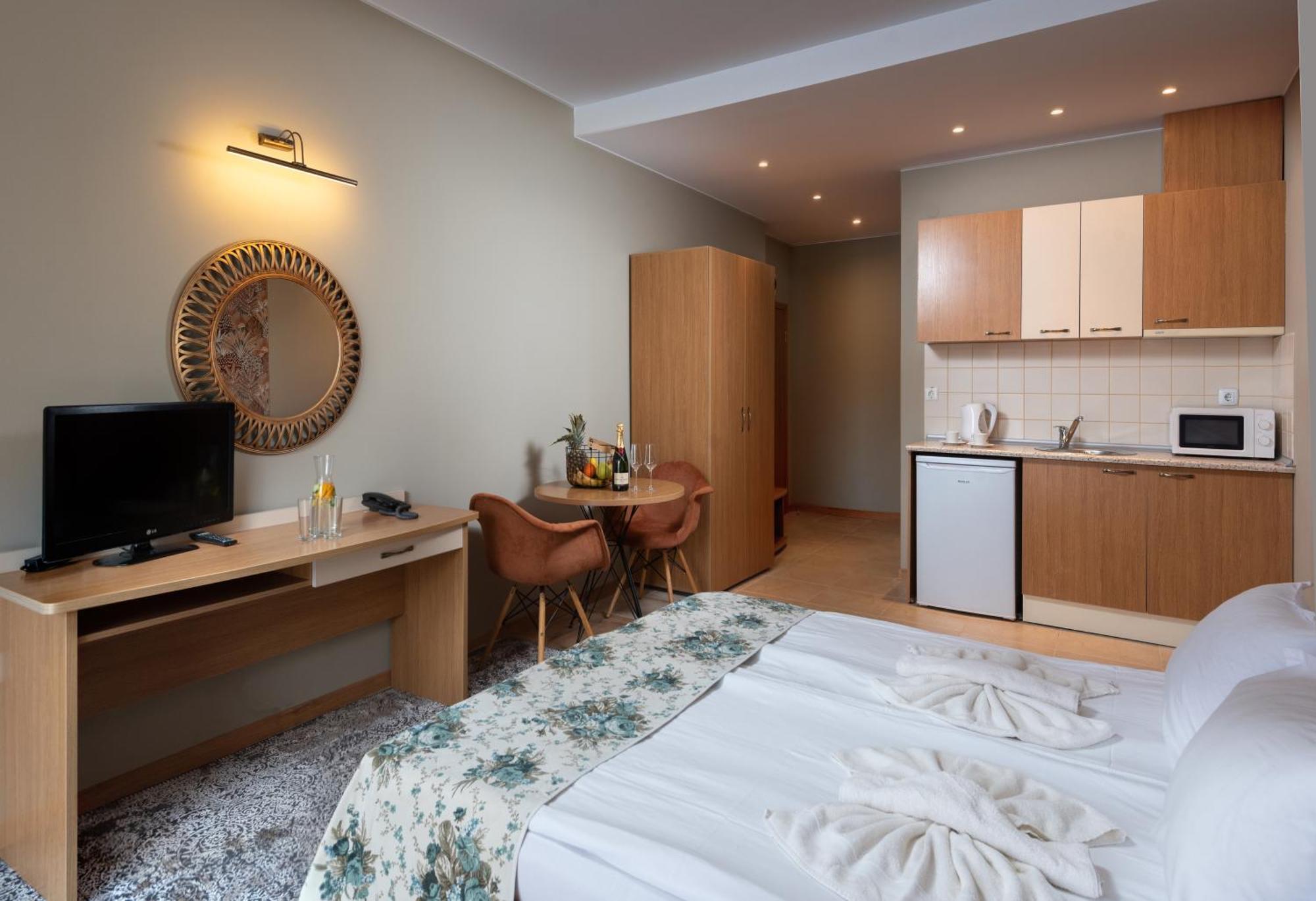 Hotel Avenue Солнечный берег Экстерьер фото