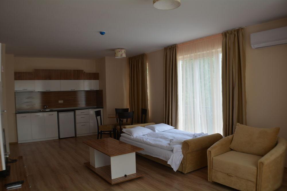 Hotel Avenue Солнечный берег Экстерьер фото